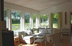 Three-Bedroom Holiday Home in Garsnas, Gärsnäs